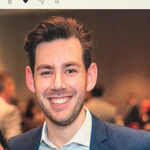 Meet your Posher, Adam